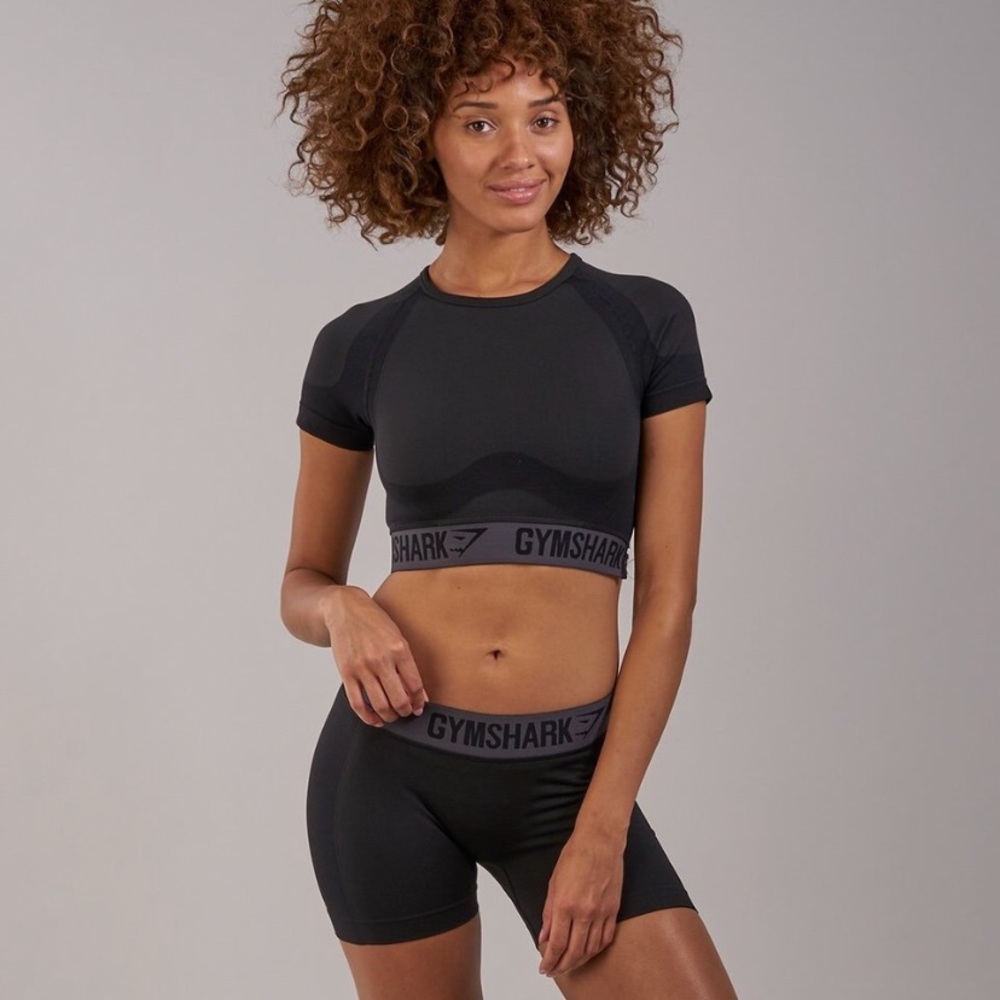 Gymshark flex crop top